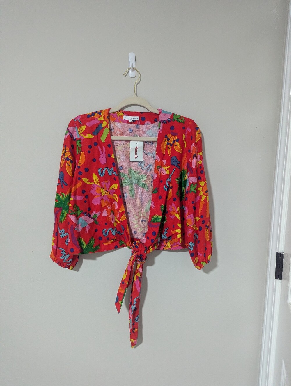 Maison d'Amelie Tropical Tie-Front Women's Top Red floral SZ S